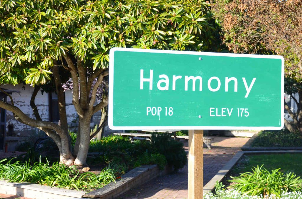 Town sign "Harmony"